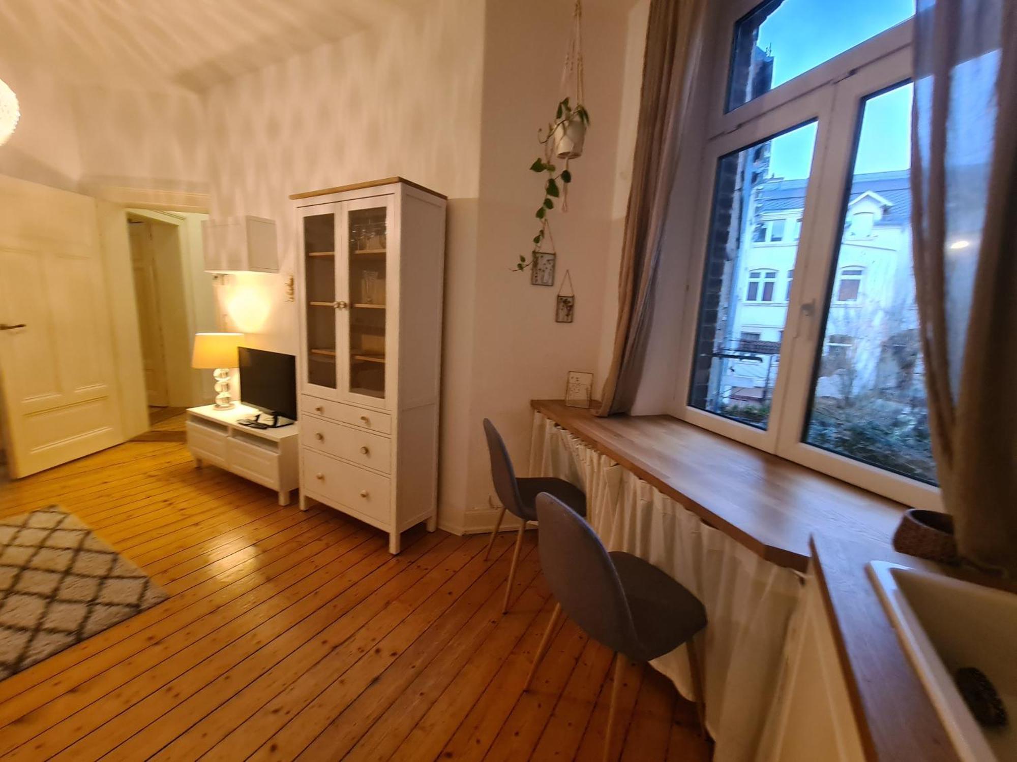 Home Away From Home Stylish Central Netflix Kitchen Wiesbaden Exterior photo